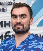 Фото врача: Домбровский Денис Станиславович