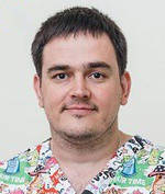 Врач Леонов Юрий Викторович