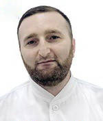 Врач Патхудинов Магомед Омарович