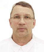 Врач Бадеев Юрий Васильевич