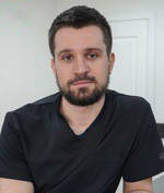 Врач Гусев Максим Дмитриевич