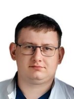 Врач Сутурин Максим Вячеславович