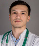 Врач Хасанов Искандар Тимурович