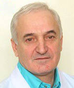 Врач Абдуллаев Майрбек Махмудович
