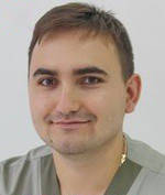 Врач Фролов Дмитрий Петрович