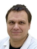 Врач Никифоров Вячеслав Олегович