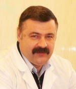 Врач Эльбаев Артур Джагафарович