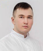 Врач Кадиков Радмир Рамилевич