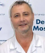 Врач Вахрушев Александр Викторович