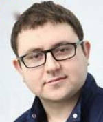 Врач Симахов Роман Вячеславович