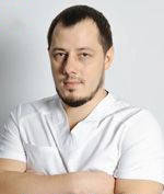 Врач Шумков Максим Сергеевич