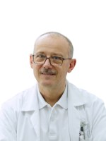 Врач Гаус Виктор Павлович