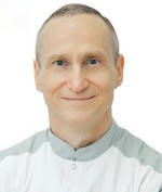 Врач Шапошников Андрей Иванович