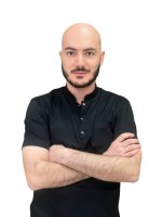 Врач Увижев Дayp Игopeвич