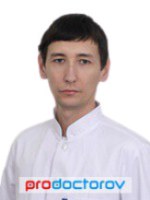 Врач Васильев Илья Иванович