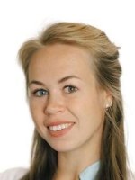 Врач Вараксина Елена Александровна