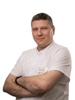 Врач Макухин Артем Алексеевич