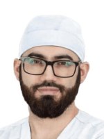 Врач Гаджиев Малик Магомедмурадович
