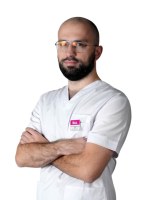 Врач Яхьяев Рашид Камалудинович