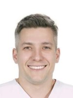 Врач Печенкин Роман Андреевич