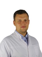 Врач Петров Александр Денисович