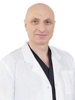 Врач Кутателадзе Реваз Гивиевич