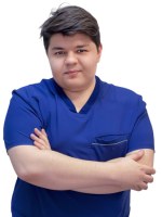 Фото врача: Фаттахов Денис Вадисович