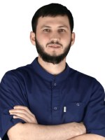 Врач Эльмурзаев Ахмед Адамович