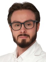 Врач Денисов Илья Сергеевич