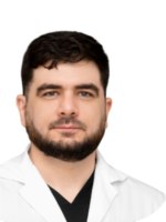 Врач Сакалов Амир Баширович