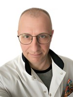 Врач Зиновьев Александр Анатольевич