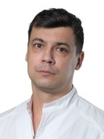 Врач Максимов Олег Владимирович