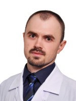 Врач Попов Артем Александрович
