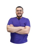 Врач Арзангулян Арман Эрнестович