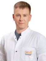 Врач Гутоп Максим Максимович
