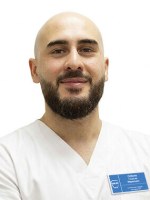Врач Сабанов Георгий Маратович