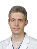 Врач Алексеев Роман Константинович