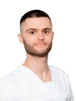 Врач Тарадащенко Артем Сергеевич