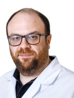 Врач Бранд Павел Яковлевич