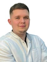 Врач Корочков Максим Александрович