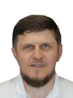 Врач Дамадаев Абдула Магомедович