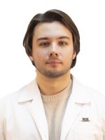 Врач Делов Антон Дмитриевич