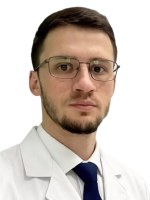 Врач Муминов Равшанджон Рустамович