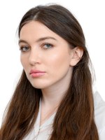 Врач Мавлиева Каримат Магомедовна