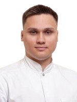 Врач Кузнецов Арсений Сергеевич