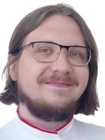 Врач Максимов Сергей Сергеевич