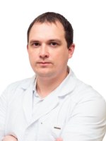 Врач Ломакин Максим Владимирович
