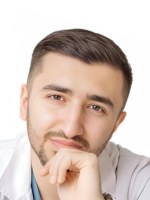 Врач Алиев Раван Гахраман оглы