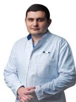 Врач Шарбабчиев Владислав Андреевич