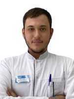 Врач Вергасов Азамат Мустафаевич